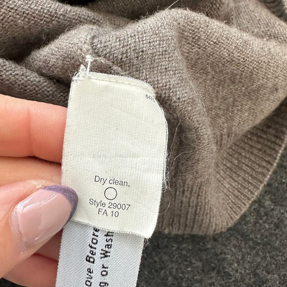 J.Crew Women's Vintage 100% Cashmere Brown V-Neck Cardigan, Size L, Flawed - Picture 4 of 7